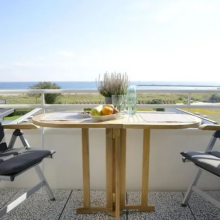 Beachside With Sea-view 페마른