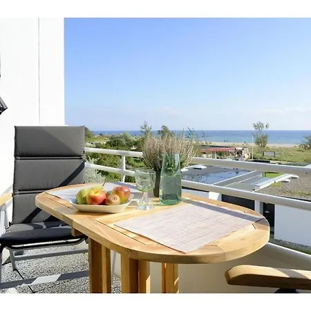 Beachside With Sea-view 페마른